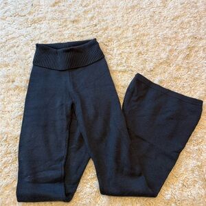 Edikted Cozy Dark Blue Knit Flare Leggings